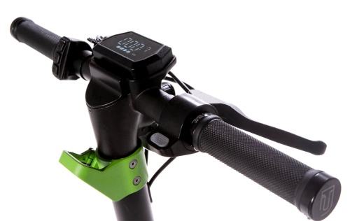 xT1 and xR1 electric scooter in stock. - Enjoy the ride